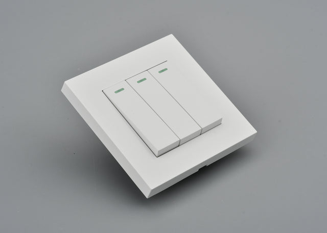 Basic Series - Light Switch - 3 gang